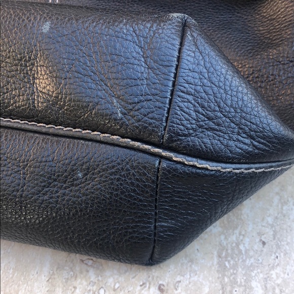 TIGNANELLO Black Pebble Leather Shoulder Bag - Picture 7 of 16